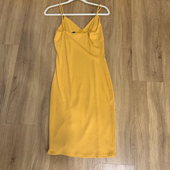 Mustard Yellow Form-Fitting Dress from Forever 21 (Size M) - Picture 8 of 9